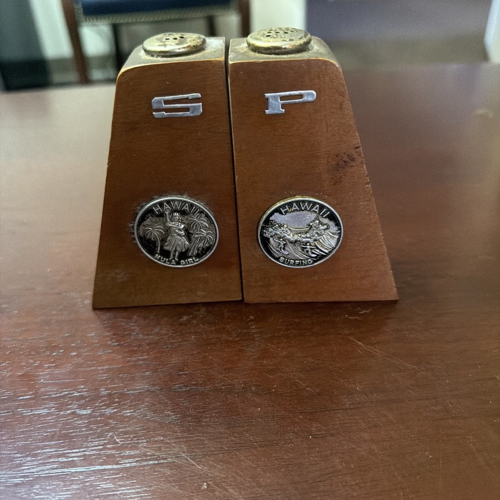 Vintage Mid Century Modern Wood Hawaii Hula Girl Salt & Pepper Shakers